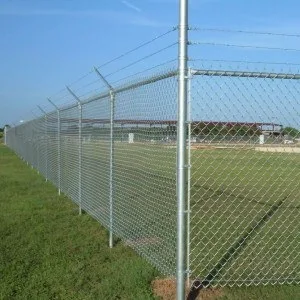 How to Plan a Stronger Commercial Fence for Your Business
